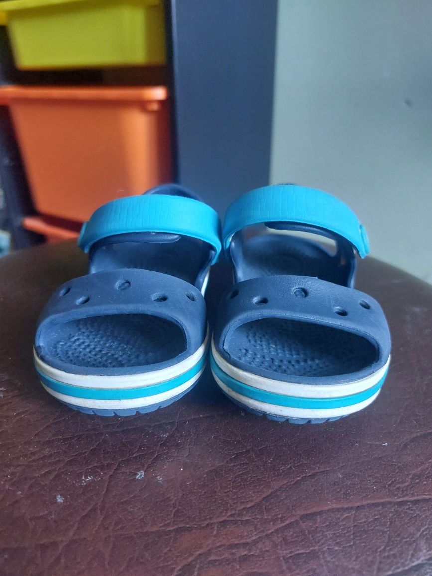 Sandałki Crocs niebieskie
