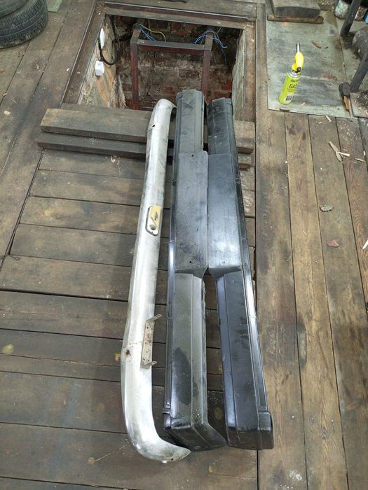Продам 2 бампера 2101и2107