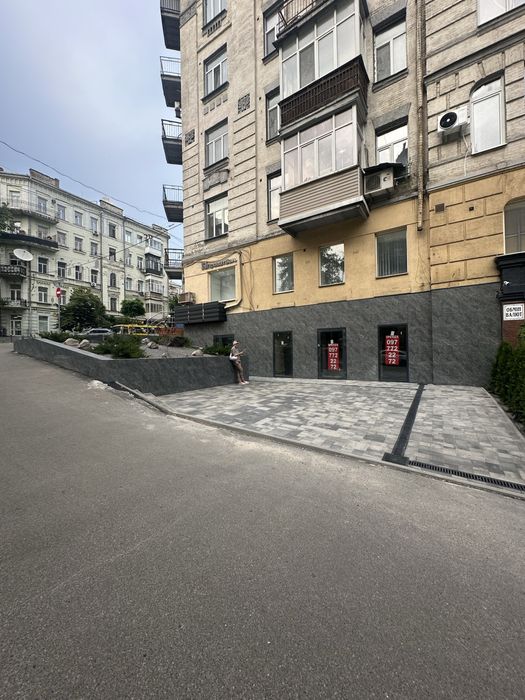Пряма пропозиція! Продаж 230 м2. Фасад. Саксаганського!