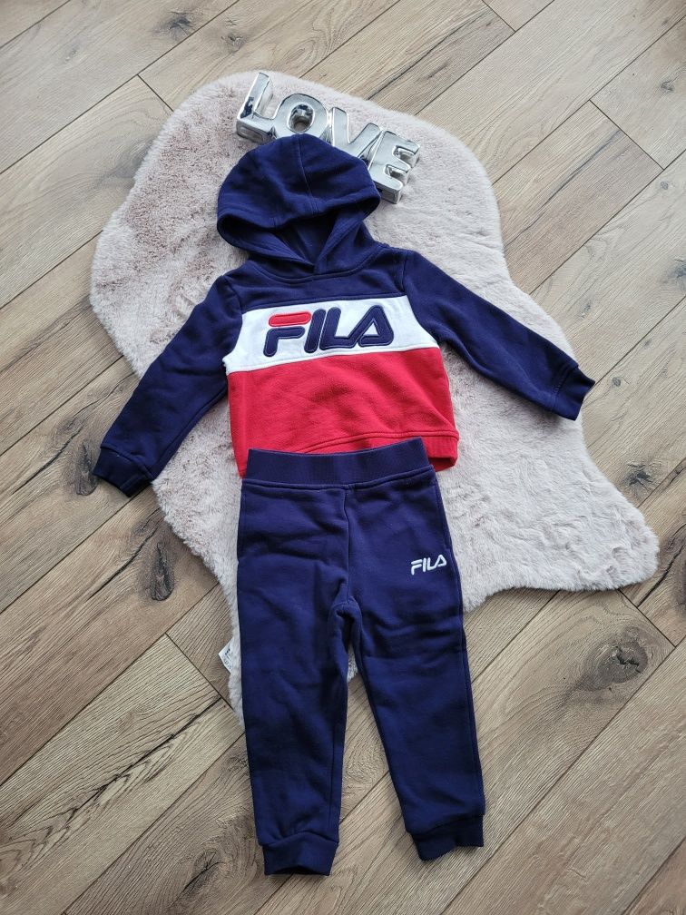 Dres ocieplany Fila bluza z kapturem I spodnie