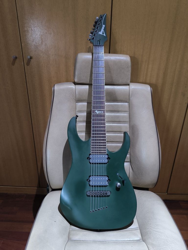 Pack Ibanez + Peavey + Boss