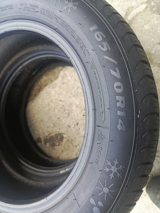 Sprzedam bardzo ładne opony Dębica 165/70 r14