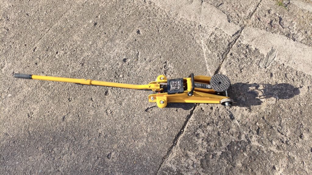 Podnośnik hydrauliczny samochodowy żabka