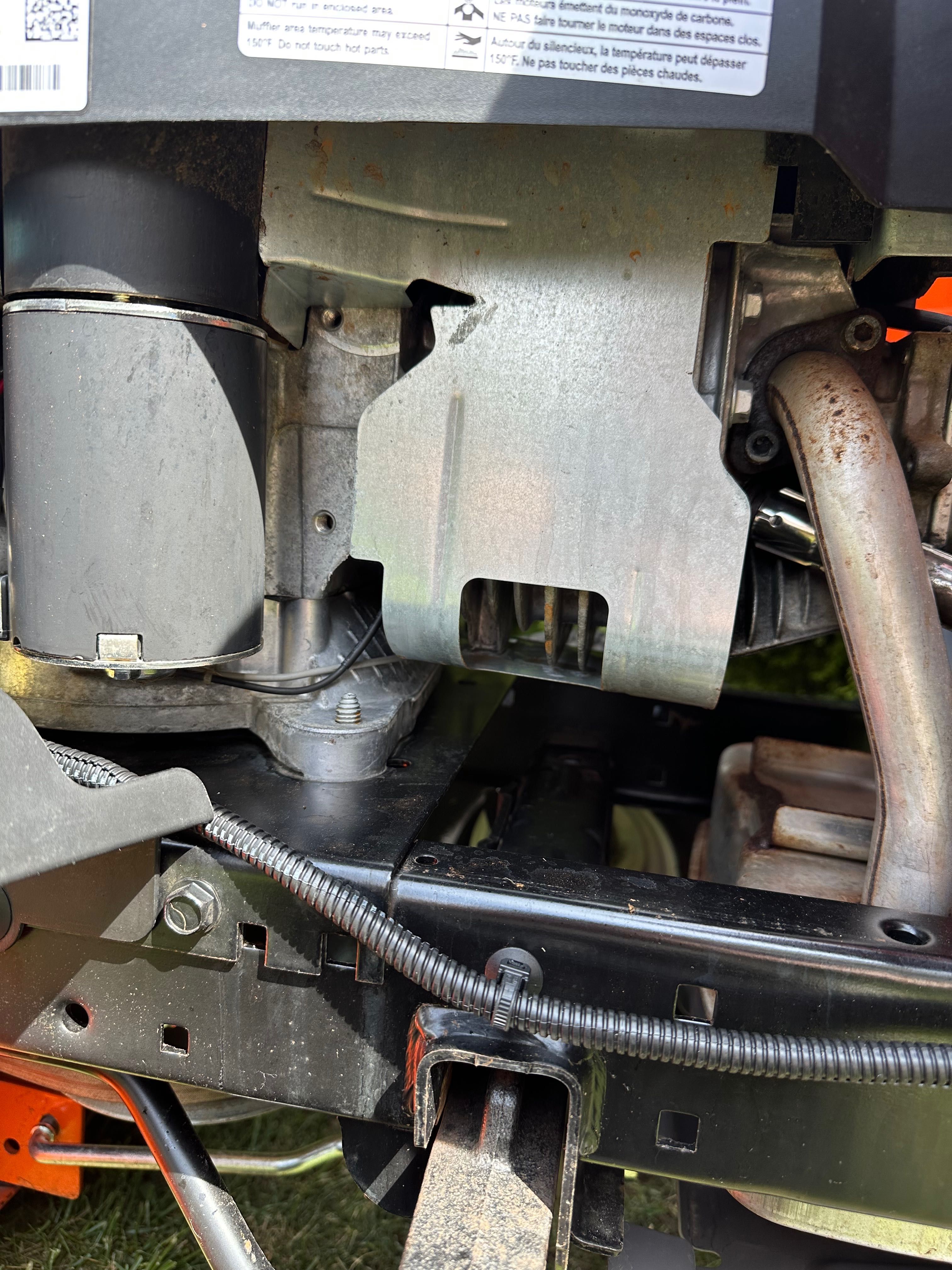 Kosiarka Traktorek Husqvarna YTH 18542, kpl  z koszami, 2021r