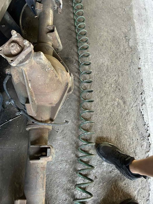 Задній міст додж рам