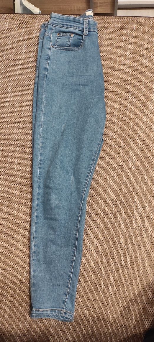 Spodnie jeans  rozmiar 38