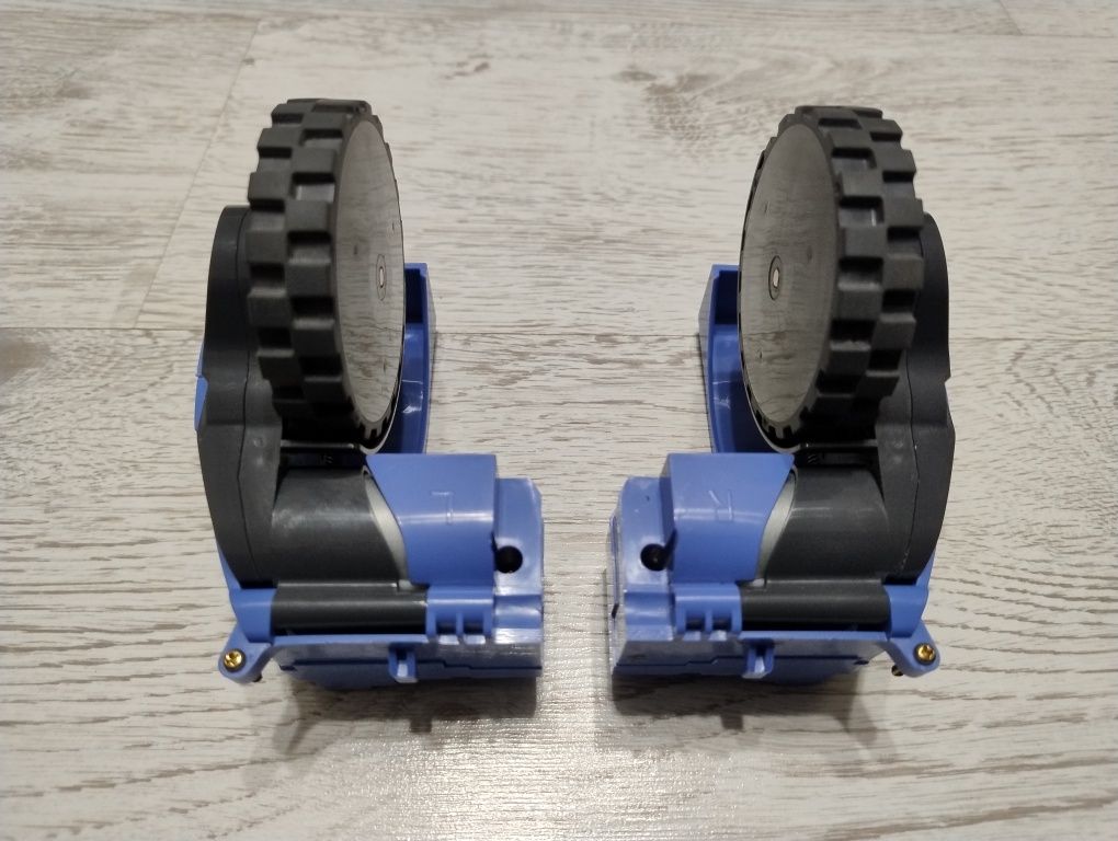 Moduł koła lewego ,L` + Moduł koła prawego ,R` Irobot Roomba 630