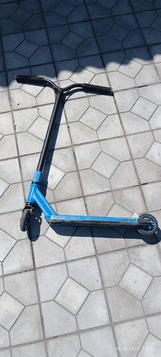Продам трюковой самокат
