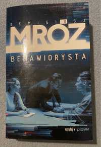 Behawiorysta - Remigiusz Mróz, okładka miękka