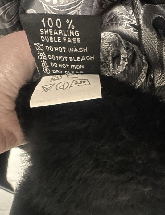 Теплюча Дублёнка шубка с шикарным богатым мехом