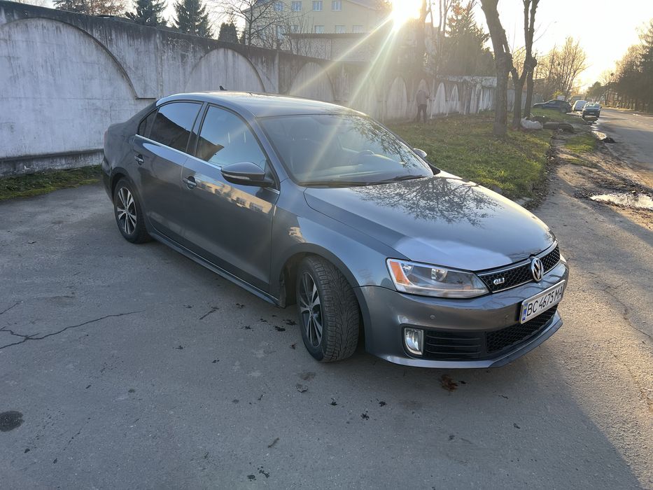 Комплектація GLI