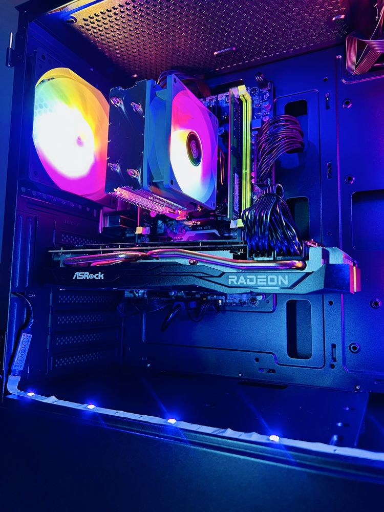 Komputer Do Gier Gamingowy RGB Intel I7 6X3,7Ghz RX6700XT 32GB DDR4 M2