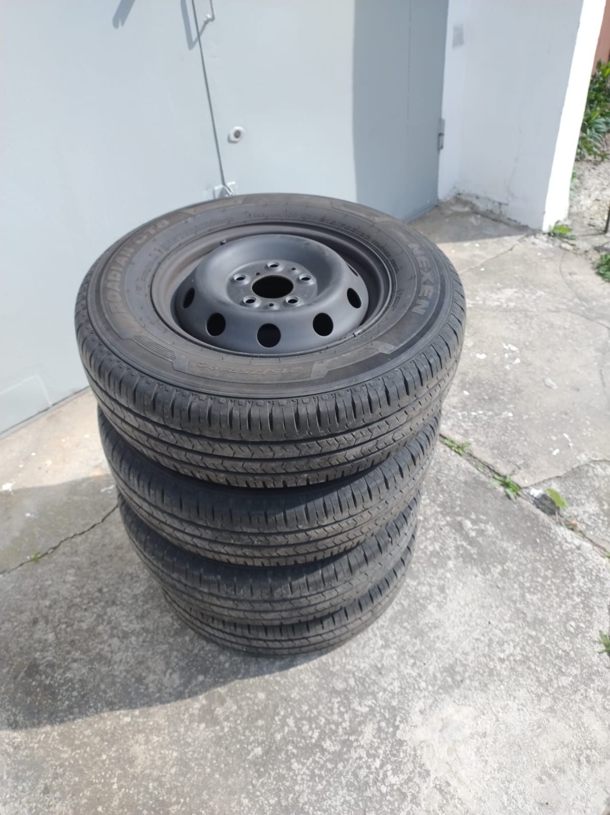 215/75 R16C koła