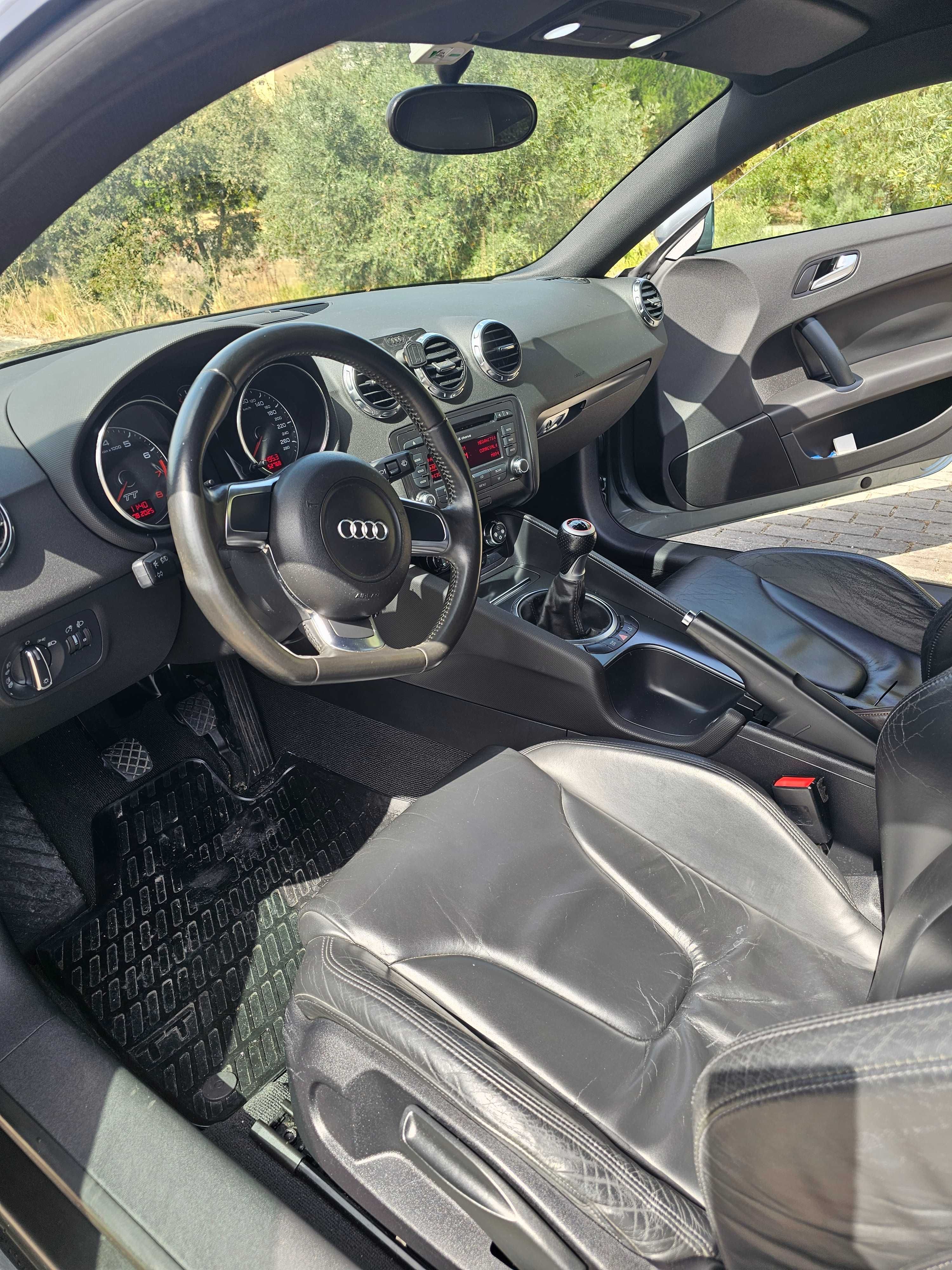 Audi tt tfsi rigorosamente impecável
