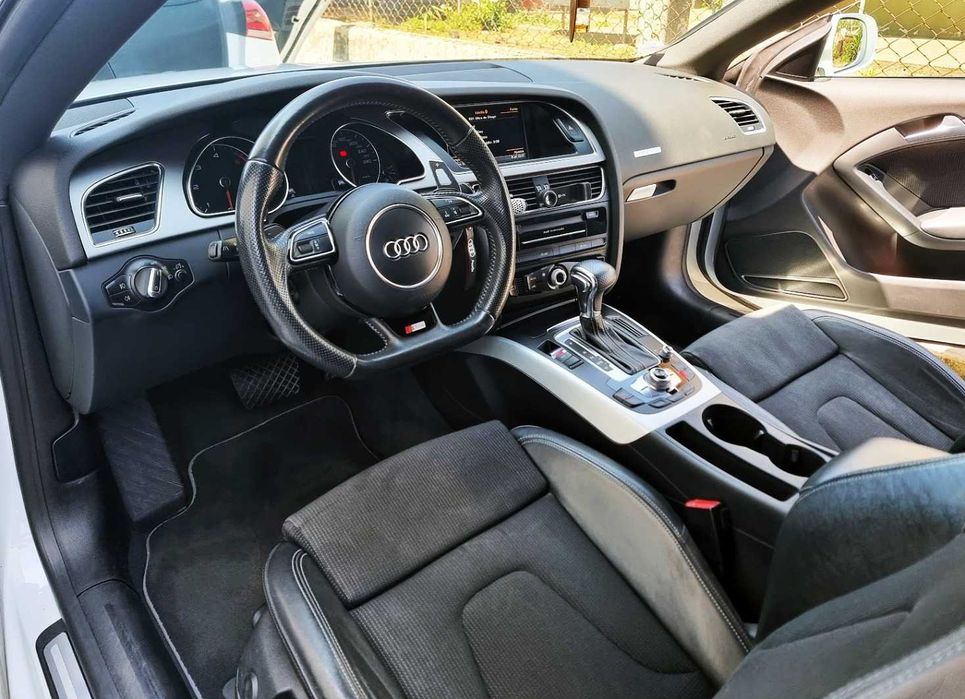 Audi A5 2.0TDI S-LINE FULL EXTRAS
