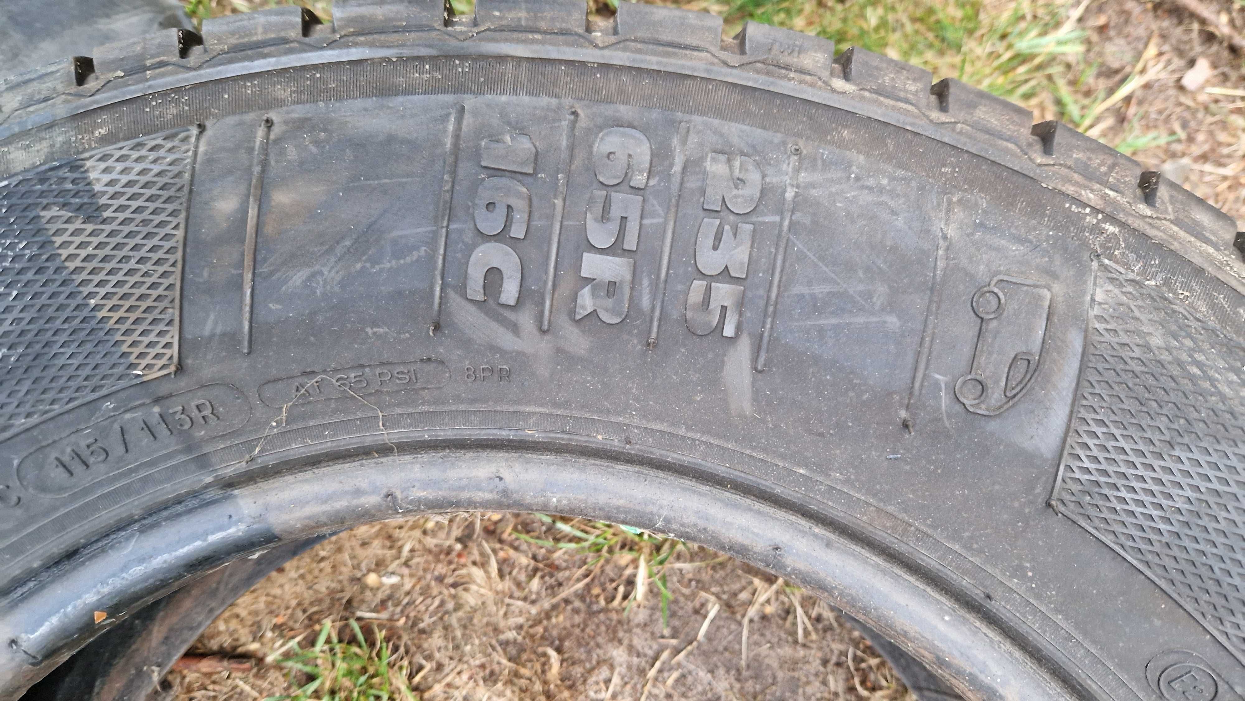 Sprzedam opony używane letnie do busa KLEBER I HANKOOK