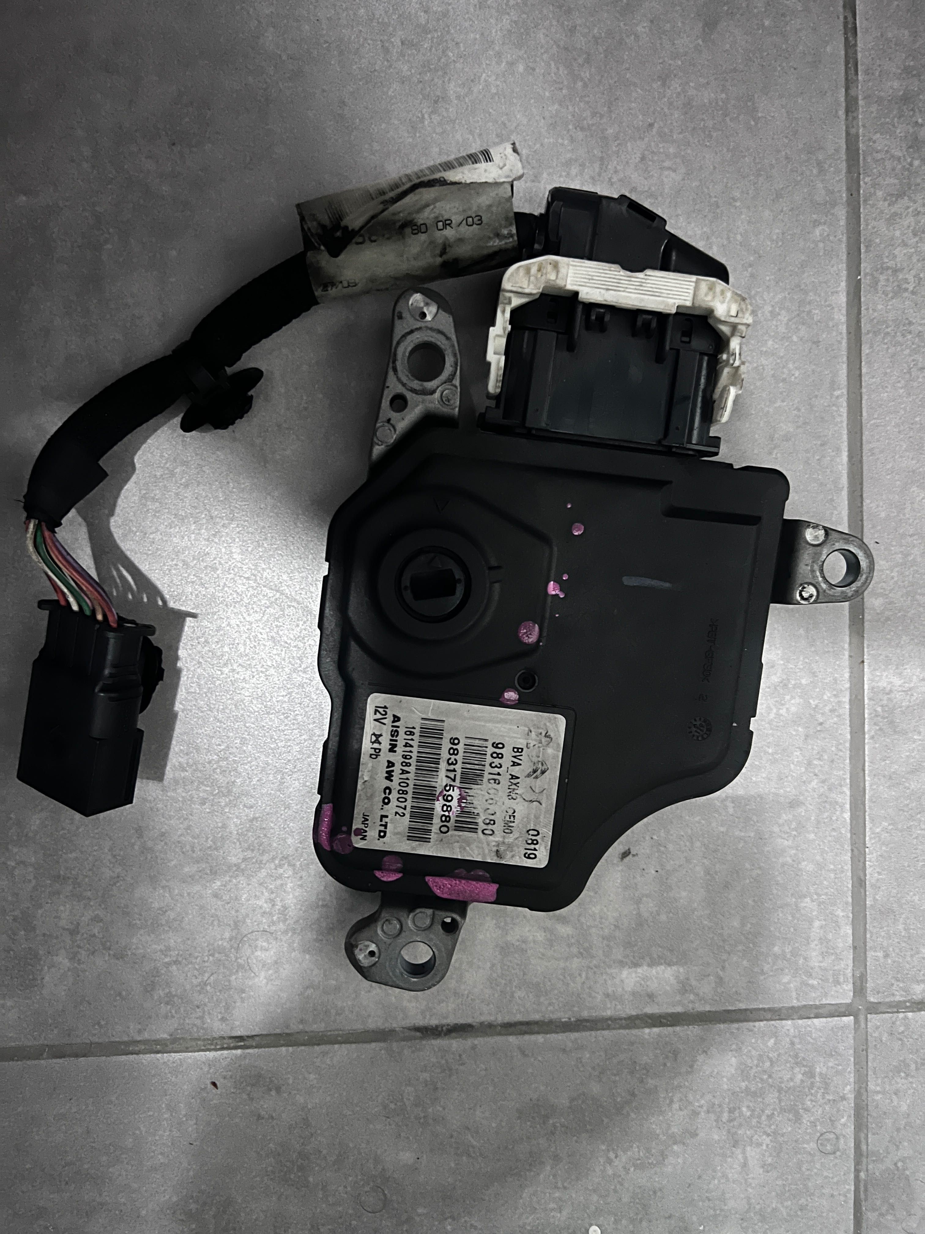 Citroen / Peugeot / DS Controlador de caixa de velocidades automática
