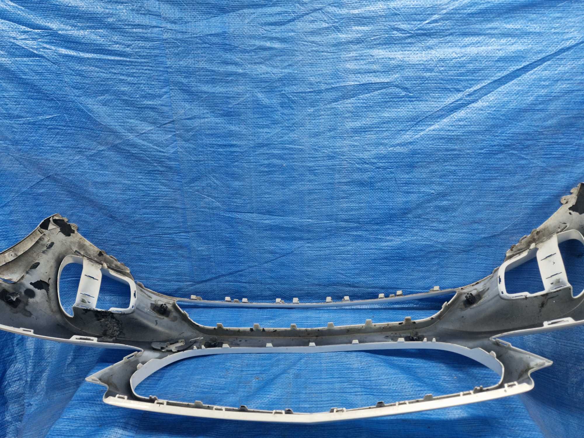 Mercedes Benz A205 W205 zderzak przód AMG LIFT Ładny