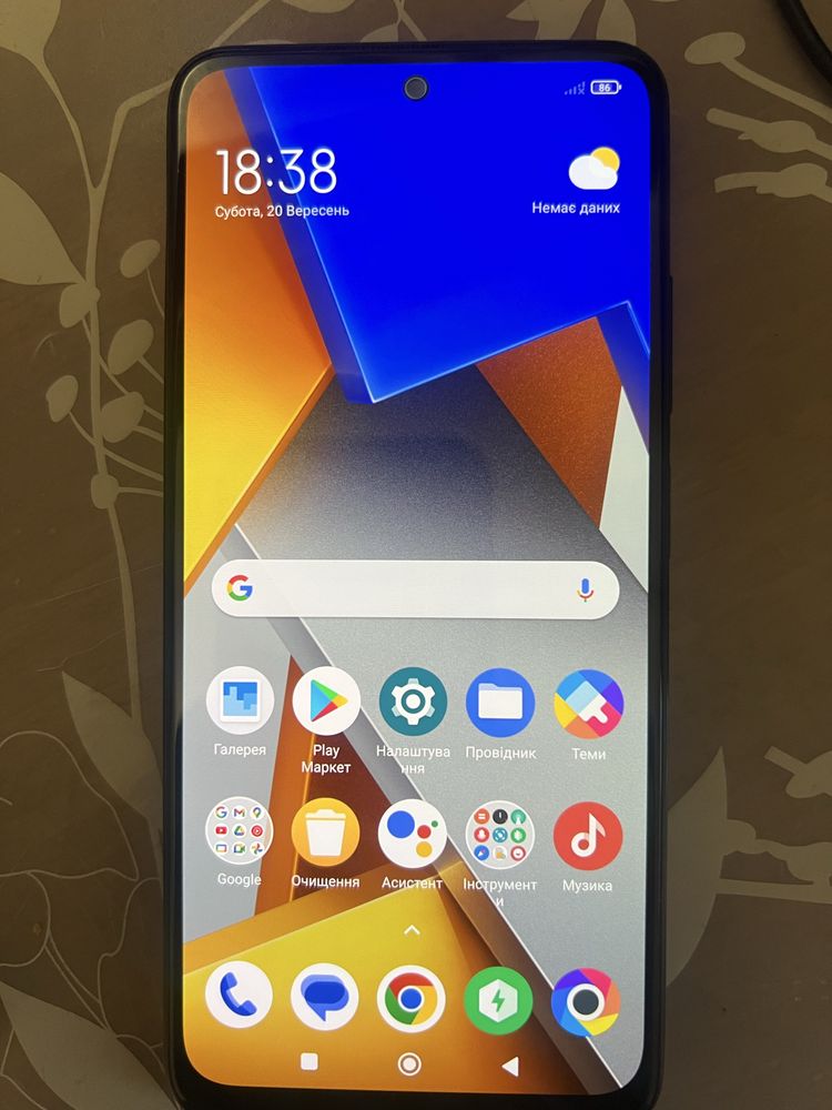 Продам смартфон POCO M4 PRO в отл. сост!