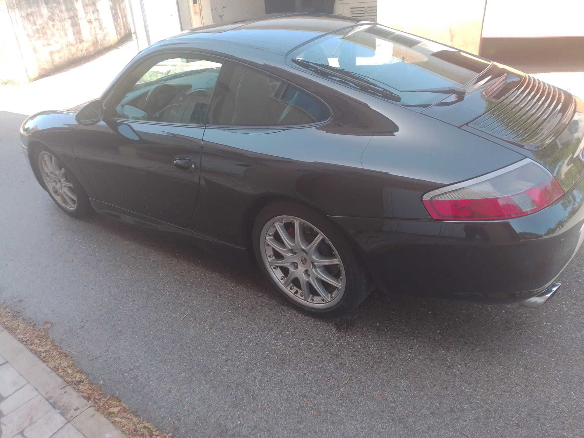 Porsche Carrera 4