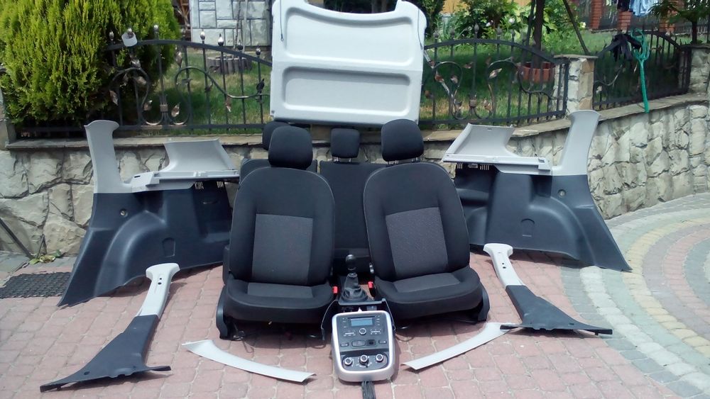 Салон запчастини для Рено Дастер Разборка Renault Dacia Duster
