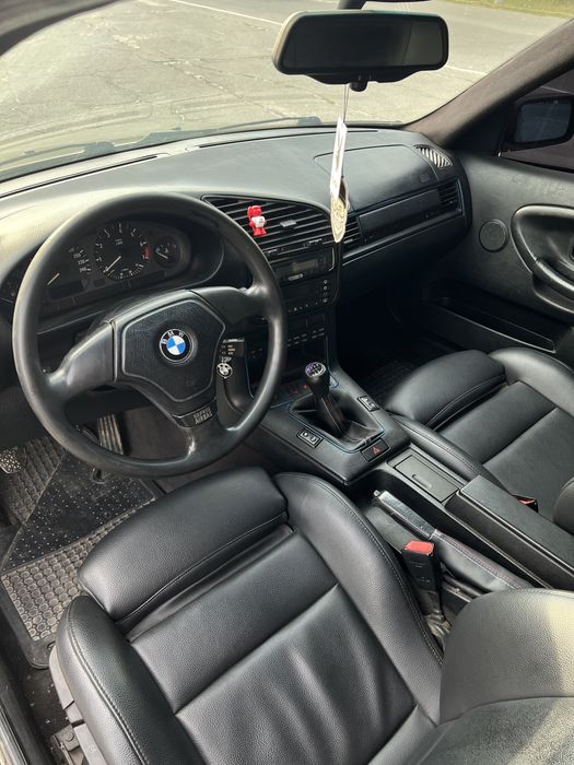 Продам бмв е36 м52б25