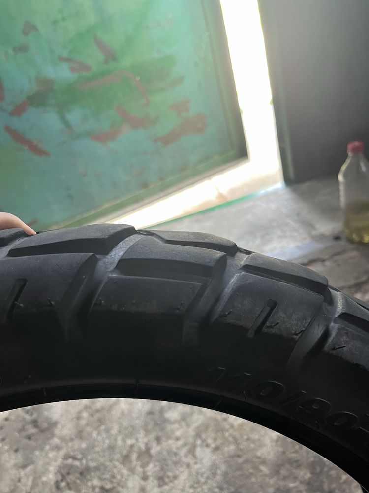 Продам передню резину знята з tekken підходить до scrambler