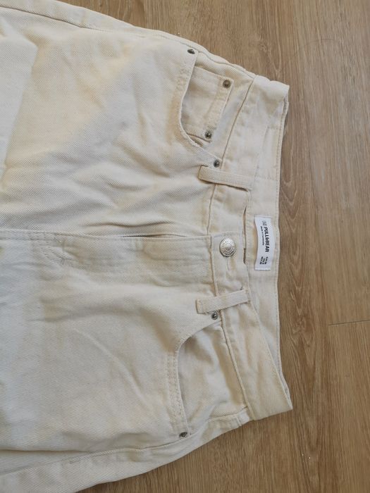 Calças de ganga brancas pull and bear novas