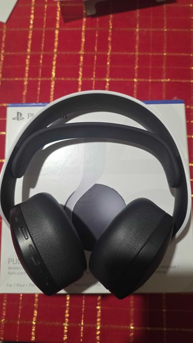 Auscultadores Sony Pulse 3D para PS5 como novos, usados poucas vezes.