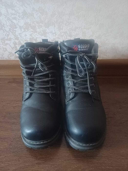 Чоботи (ботинки) зимові теплі