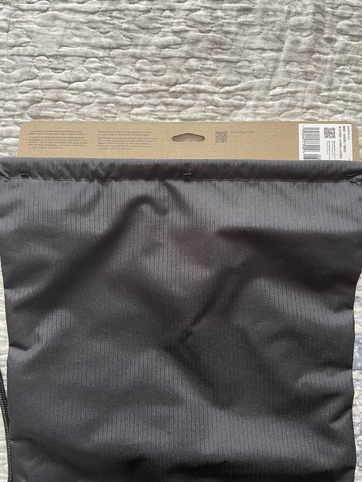 Sacola desportiva Nike “move to zero”