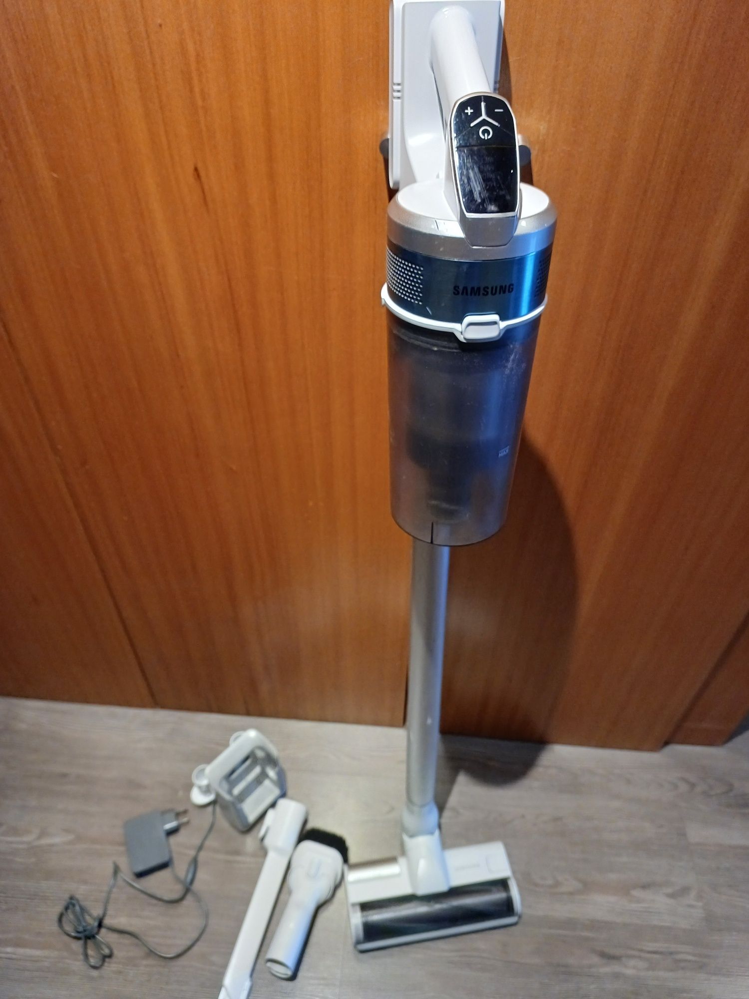 Aspirador Vertical Jet70 VS15T7031R1 Samsung