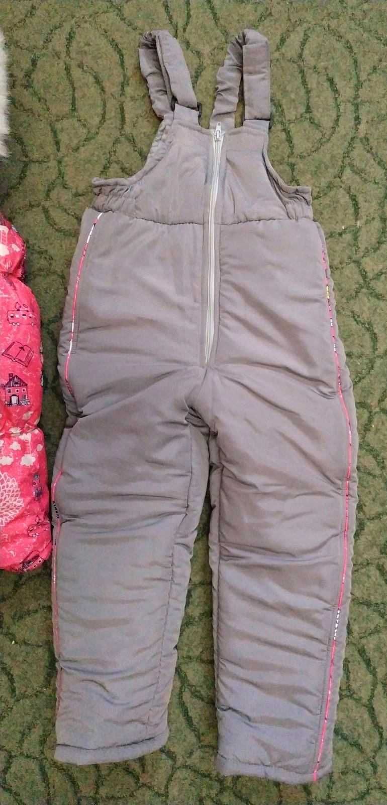 Зимняя куртка и комбинезон на девочку 4-5 лет
