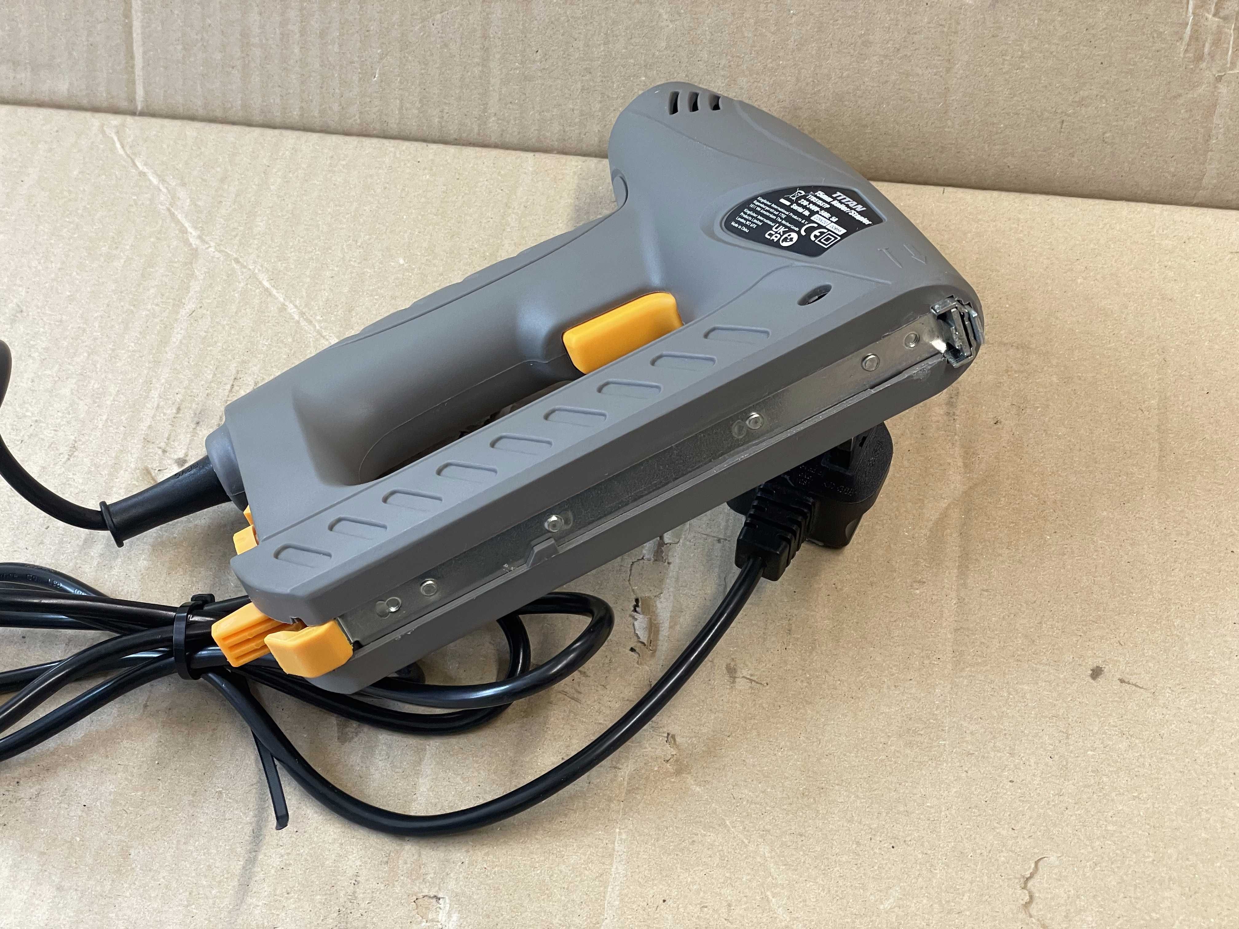 Titan Gwoździarka Zszywacz Taker Elektryczna TTB515STP