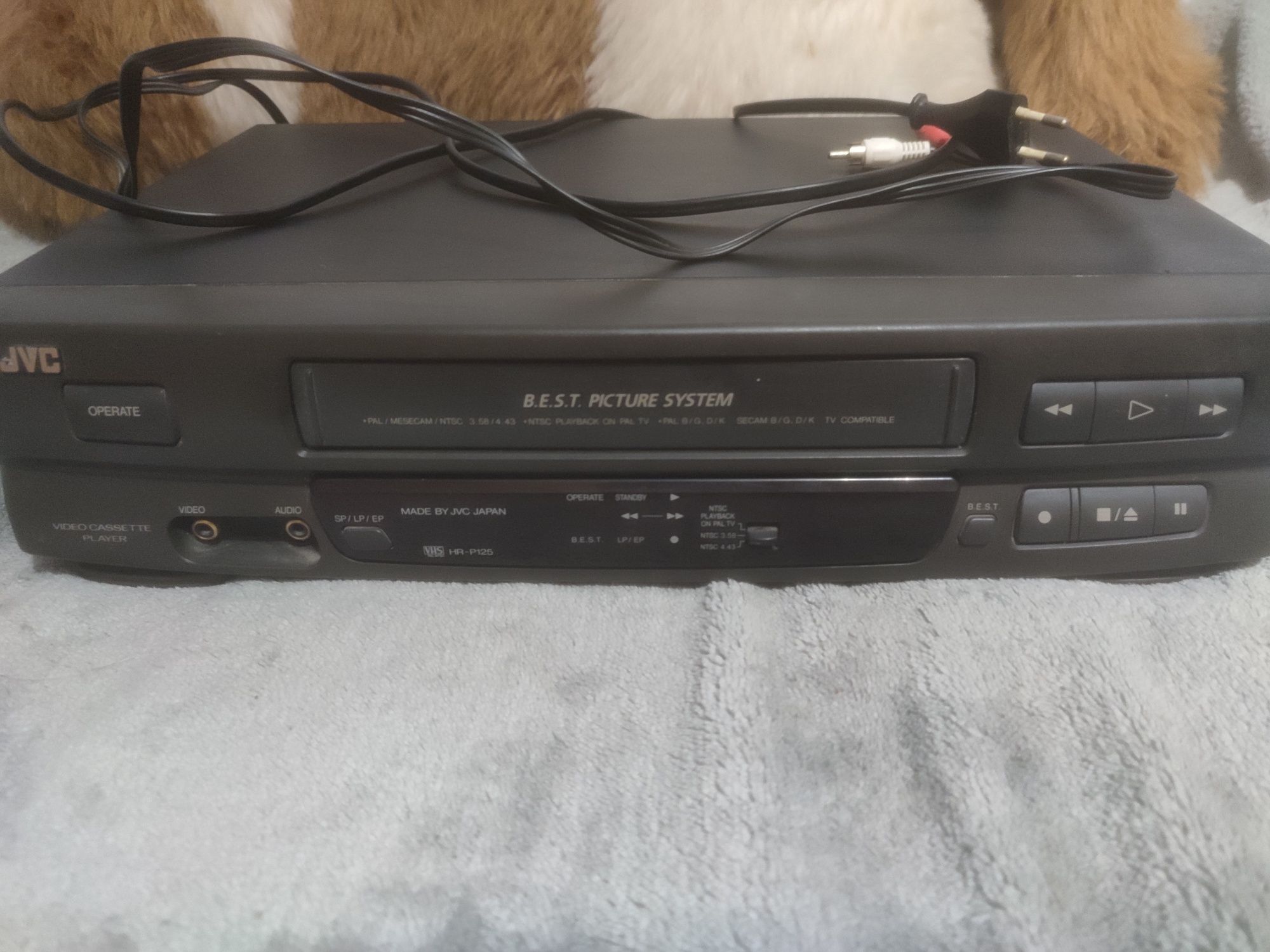 Продам video cassette player JVC