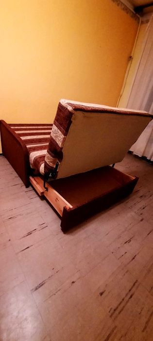 Fotel,łóżko dwuosobowe do spania