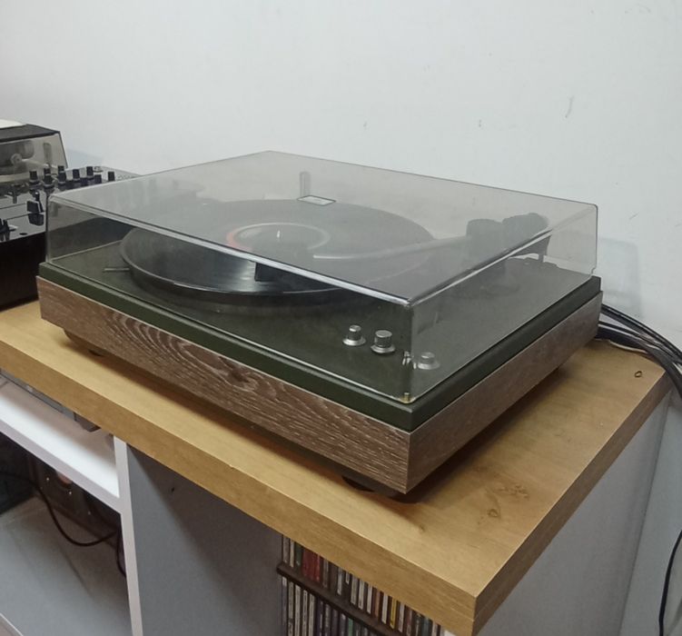 Проигрователь РАДИОТЕХНИКА ЭП-101 виниловых пластинок