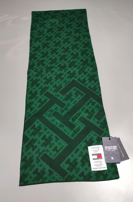 Tommy Hilfiger шарф X Anthony Ramos Monogram