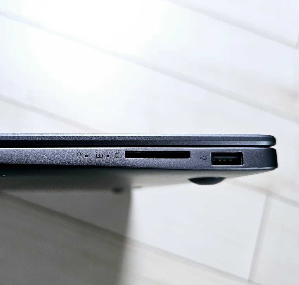 Laptop Asus UX430U - DOSKONAŁY - 14" / i5 8/512 GB