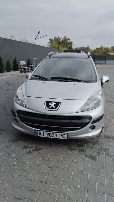 Peugeot 207 sw. Пежо