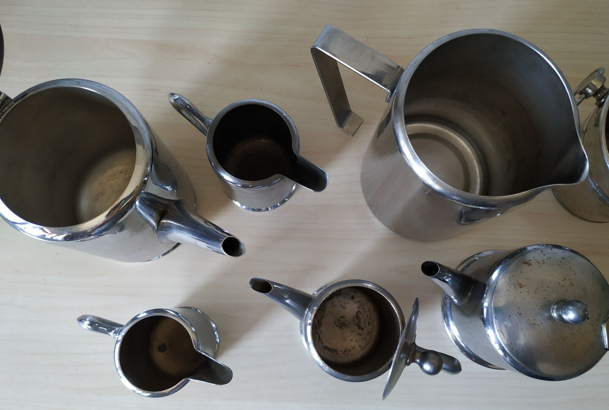 Bules de chá e café em inox, antiguidades.