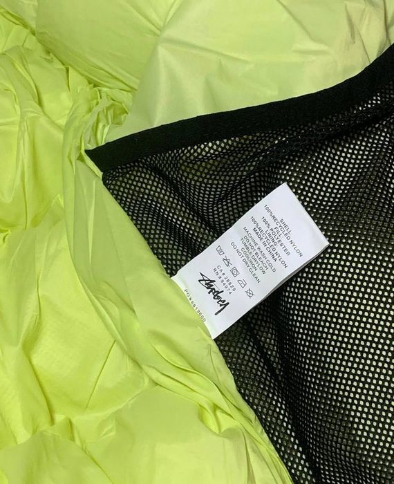 Пуховик Stussy білий