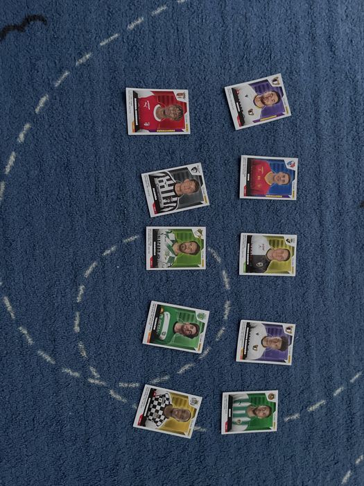 Cromos da cardeneta 23/24