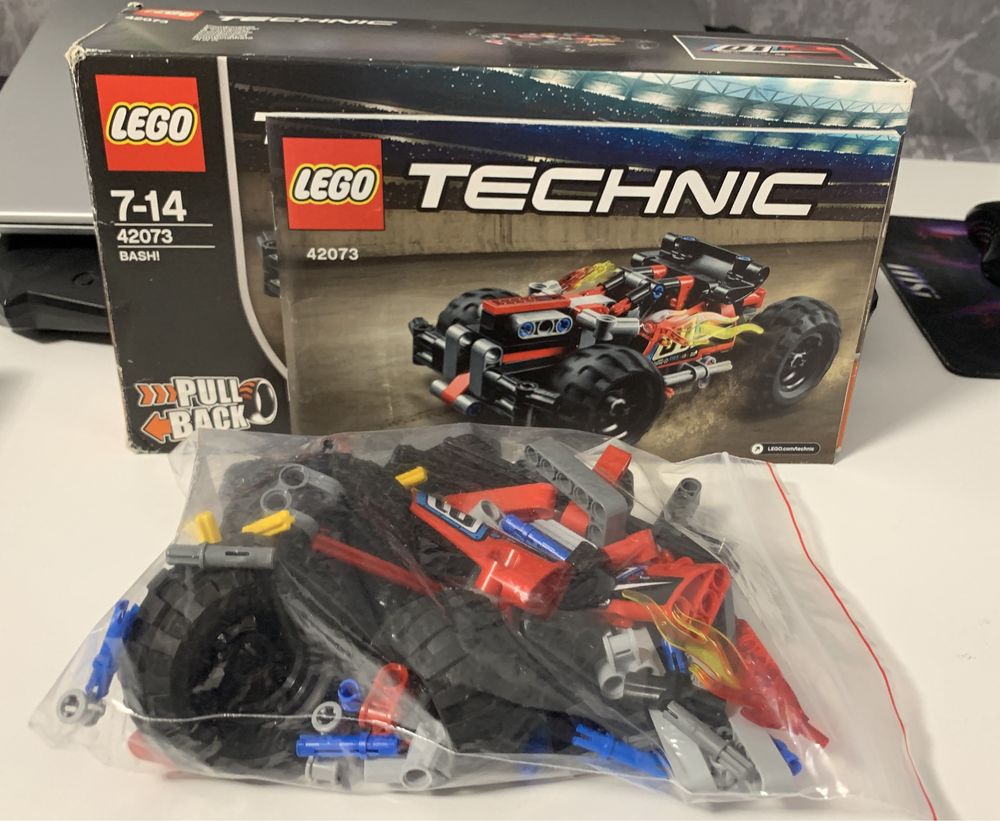 Lego technic 42073 оригінал в повній комплектації