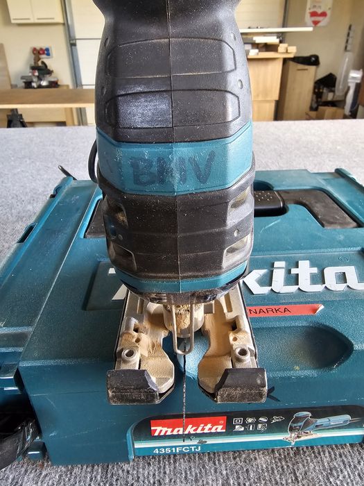 Wyrzynarka Makita + walizka. 4351fctj