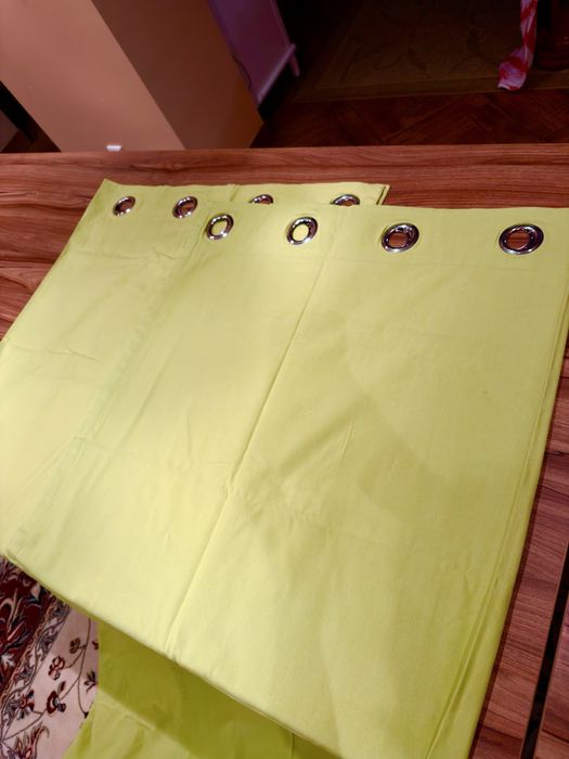 Zasłony zaciemniające Home&you limonkowe 2 sztuki komplet 140x212 cm