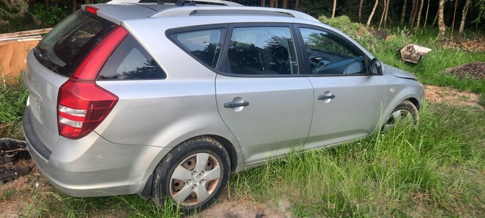 Kia Ceed maska klapa drzwi błotniki lampy 9S części