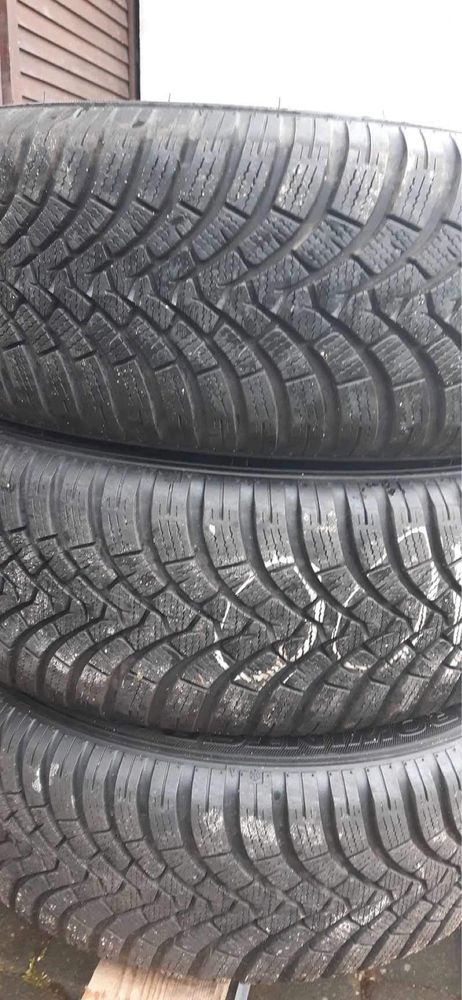 Sprzedam opony zimowe falken 205/60r 16