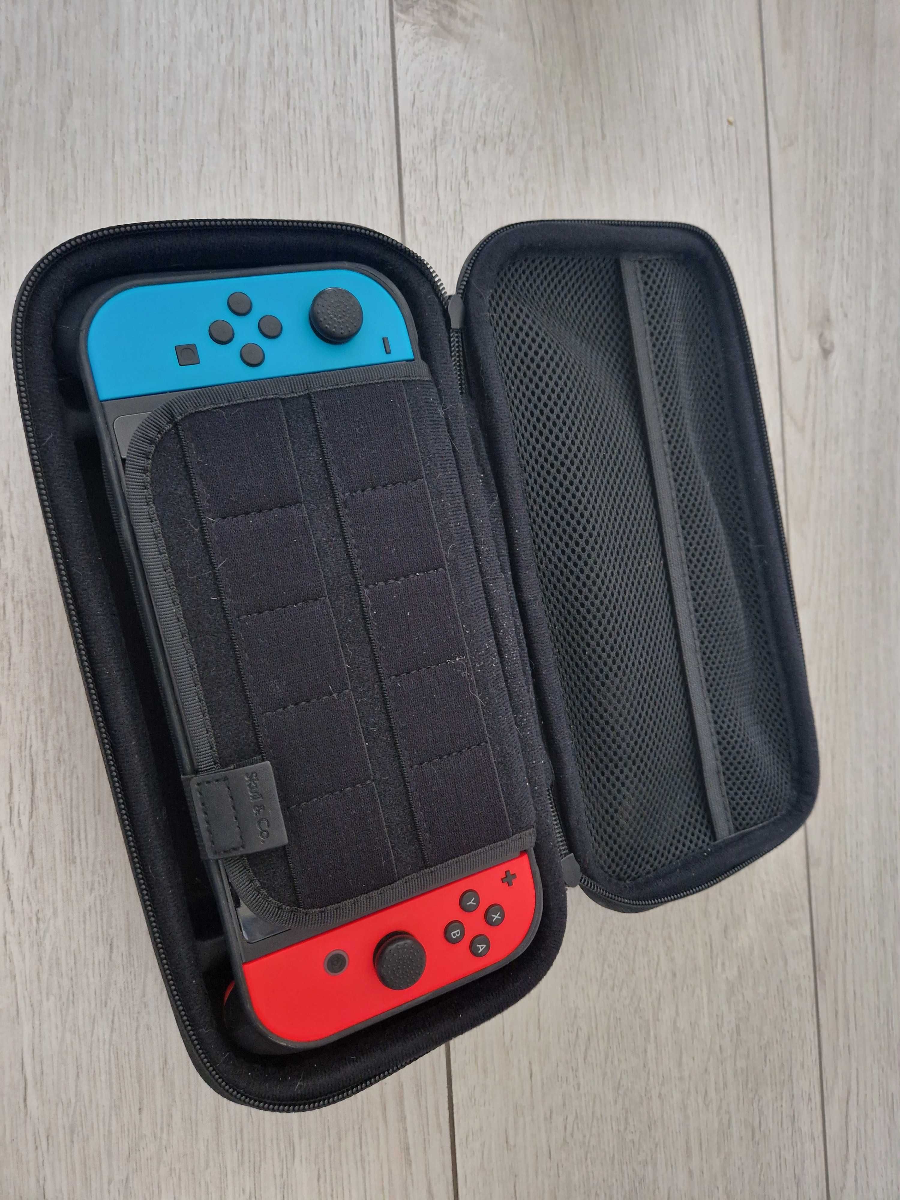 Nintendo Switch v1 + Grip i Etui od Skull&Co, stan idealny - sprawny