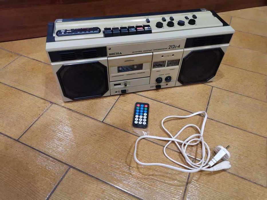 Магнитофон Весна 212С4 usb fm Bluetooth aux